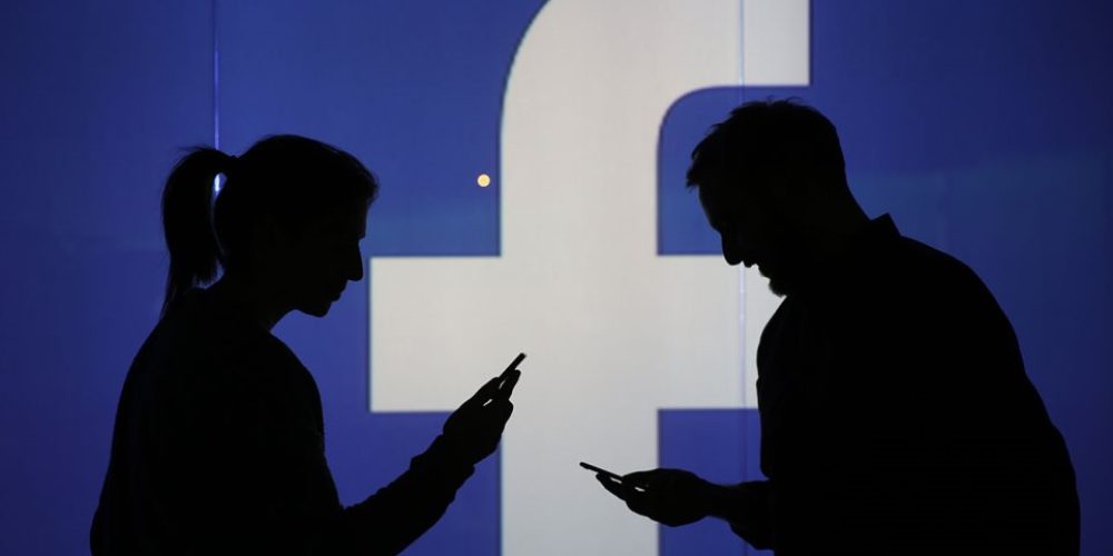 To Facebook ετοιμάζει υπηρεσία γνωριμιών για όσους αναζητούν… μακροχρόνιες σχέσεις
