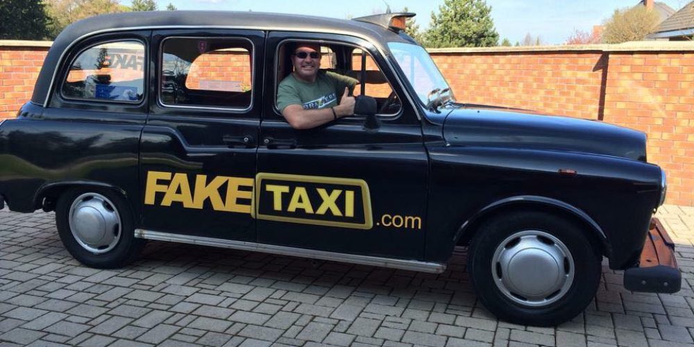 Fake Taxi: To… ροζ ταξί των οργίων που κυκλοφορεί στην Αθήνα