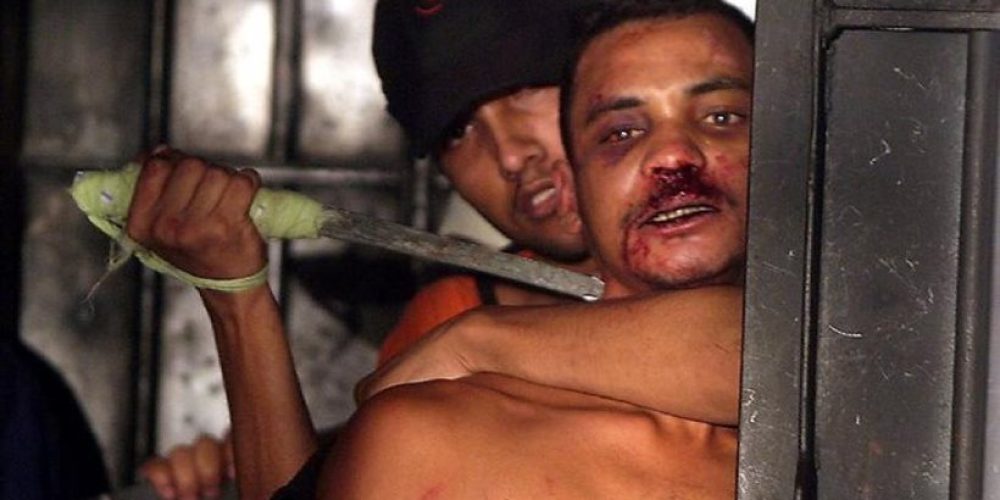 Σοκ στη Βραζιλία: Βγάζουν σε πώληση DVD με αποκεφαλισμούς και φόνους από τις ταραχές στις φυλακές