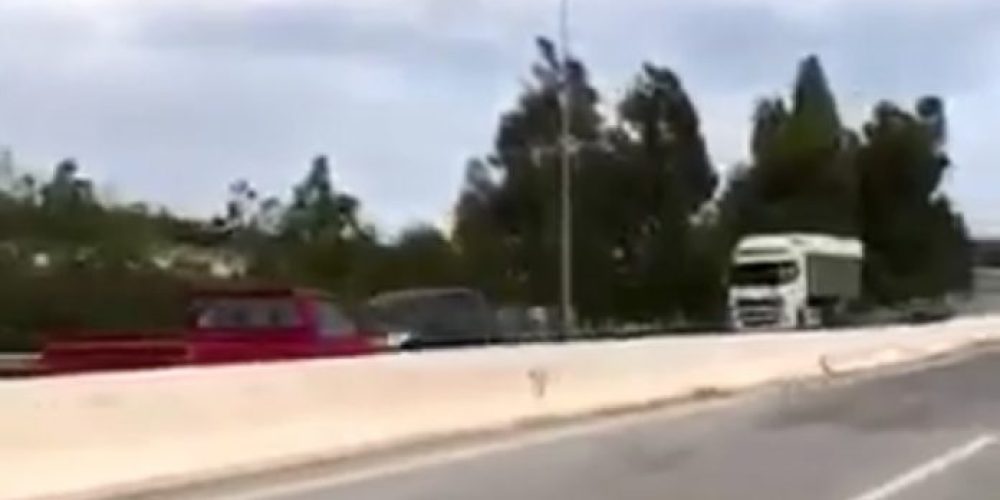 Κρήτη: Ο Χάρος βγήκε παγανιά! Αγροτικό τρέχει με ιλιγγιώδη ταχύτητα στο αντίθετο ρεύμα (Video)