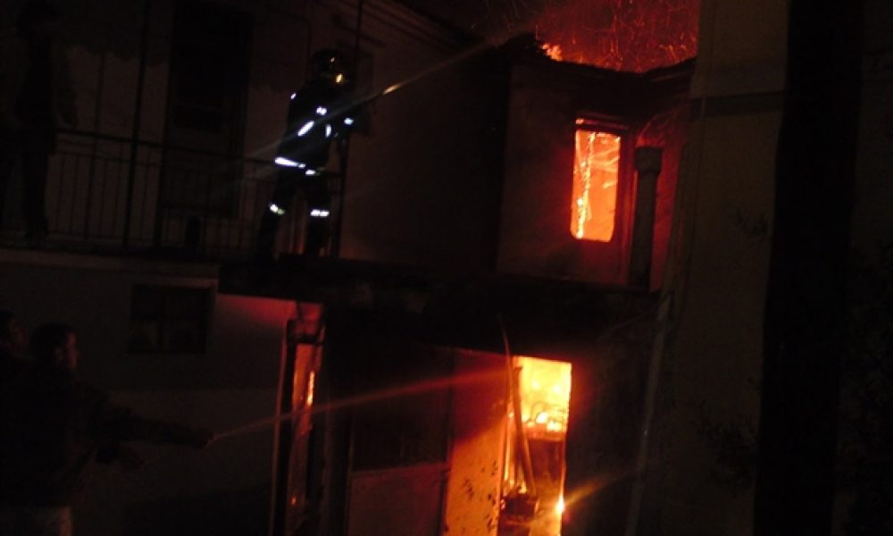 Χανιά: Φωτιά χθες το βράδυ σε σπίτι στην Ηρώων Πολυτεχνείου