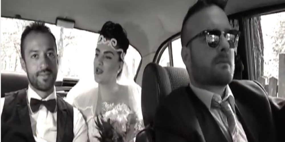 Σκασμός εσύ Νικολάκη  Ο διάλογος γαμπρού-νύφης που έγινε viral (Video)