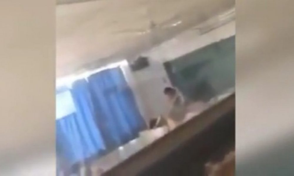 Απίστευτο βίντεο: Καθηγητής κάνει σεξ με φοιτήτρια επάνω σε θρανίο!