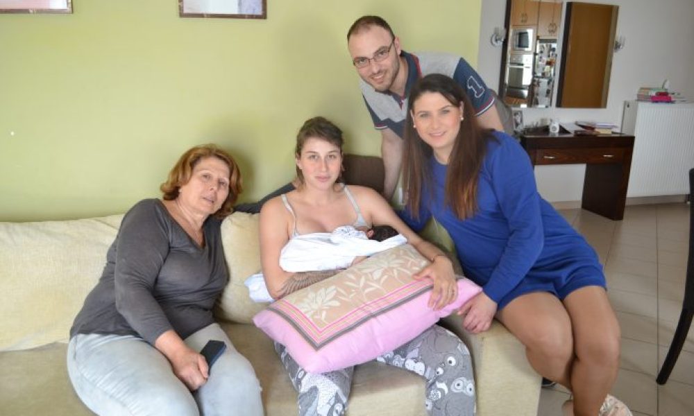 Η 24χρονη Χανιώτισσα που γέννησε δύο παιδιά στο σπίτι!