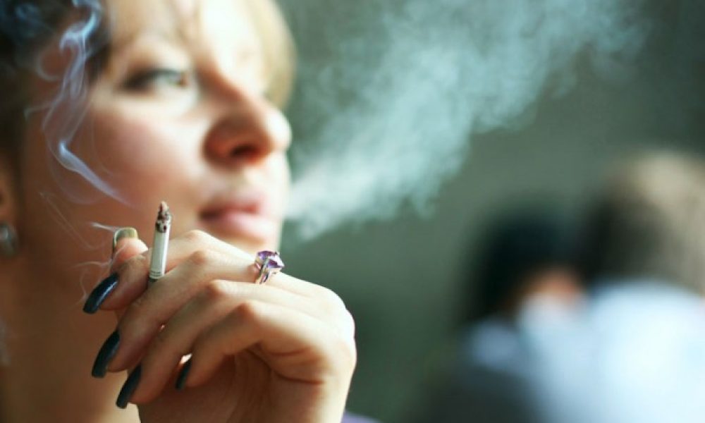 Νέα πρόστιμα για το κάπνισμα στα Χανιά