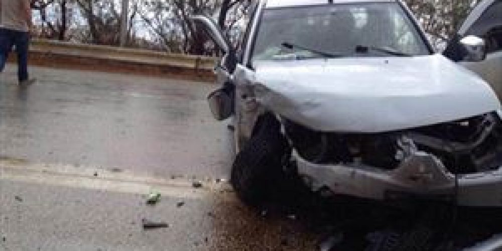 Καραμπόλα με 4 αυτοκίνητα και εγκλωβισμένο τραυματία – Δείτε φωτο