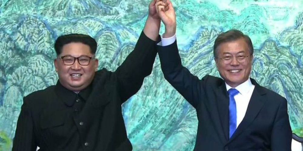Ιστορική στιγμή: Τέλος ο πόλεμος, τέλος τα πυρηνικά λένε Βόρεια και Νότια Κορέα