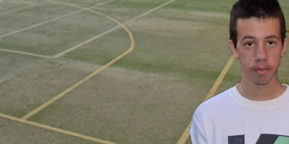 Τραγωδία στο Βόλο: 19χρονος έχασε τη ζωή του παίζοντας ποδόσφαιρο σε σχολείο