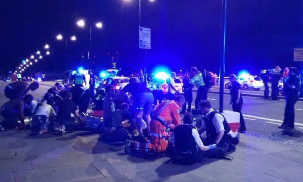 Διπλό τρομοκρατικό χτύπημα στο Λονδίνο: Έξι τα θύματα - Νεκροί και οι τρεις τρομοκράτες