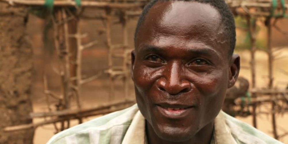 Ο άνδρας που πληρώνεται για να βιάζει ανήλικα κορίτσια! Η αμφιλεγόμενη παράδοση της «σεξουαλικής κάθαρσης» στο Μαλάουι της Αφρικής…
