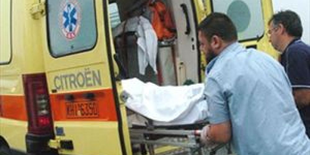 Μετωπική σύγκρουση δύο οχημάτων με πέντε τραυματίες στην Εθνική Οδό Χανίων – Ρεθύμνου