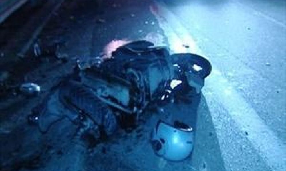Ένας τραυματίας από σύγκρουση αυτοκινήτου με μοτοσικλέτα στα Χανιά