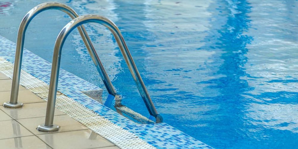 Σοκ στην Κρήτη: 52χρονος κοιτούσε παιδάκια στην πισίνα και αυνανιζόταν
