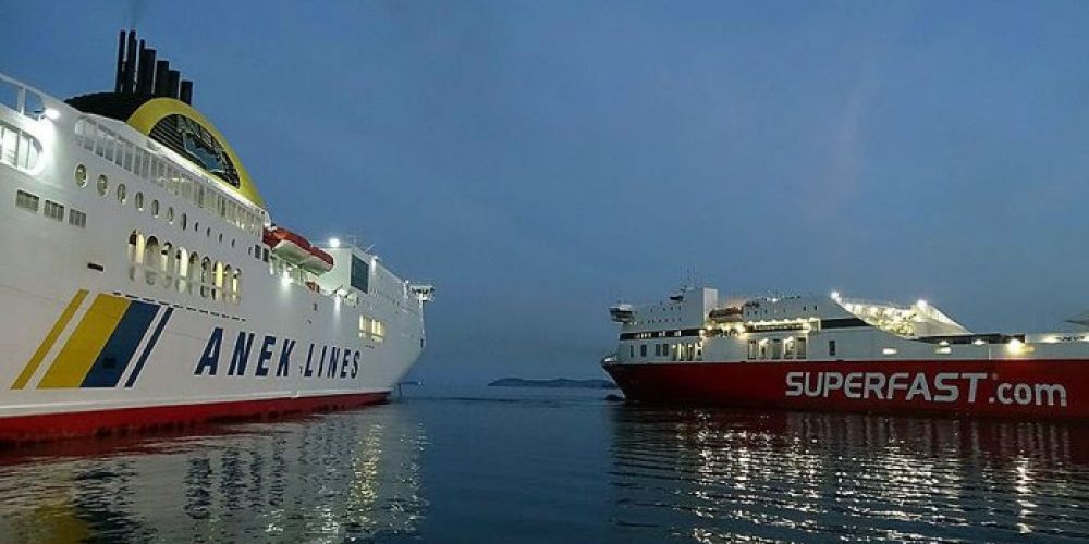 Δένουν τα πλοία στα λιμάνια της Κρήτης… Τι λένε ΑΝΕΚ & Blue Star