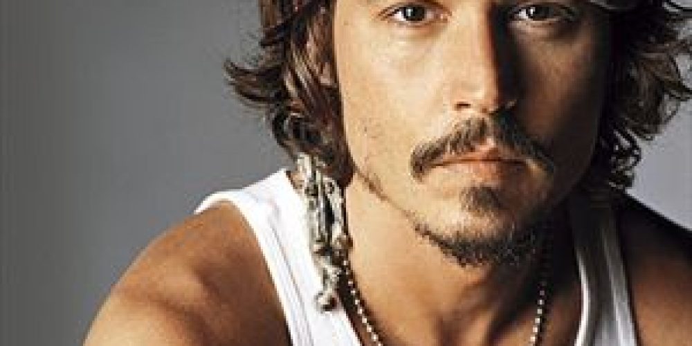 Aποκλειστικό: O Johnny Depp στην Πάρο!
