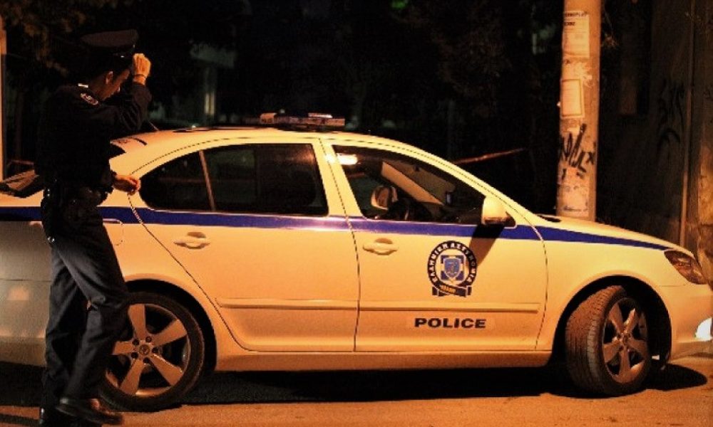 Κρήτη: Βγήκαν τα μαχαίρια σε άγριο καυγά μεταξύ δύο νεαρών