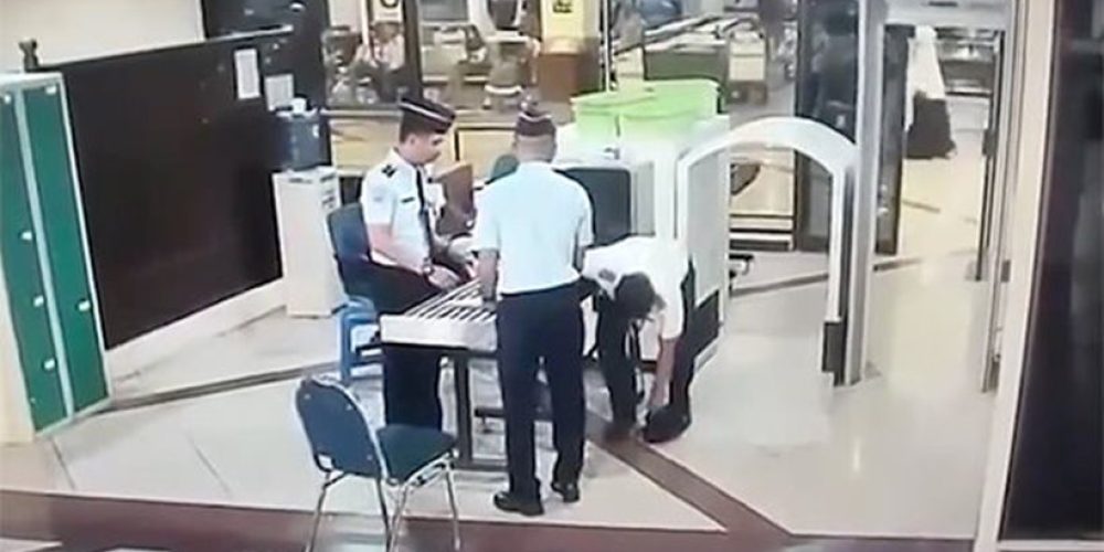 Βίντεο που σοκάρει: Πιλότος παραπατά μεθυσμένος κατά τον έλεγχο στο αεροδρόμιο