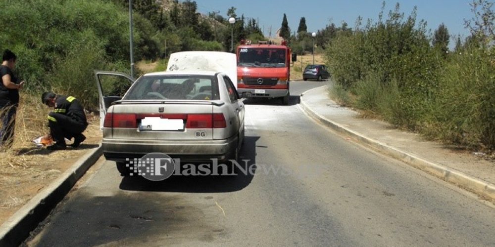 Πυρκαγιά σε αυτοκίνητο εν κινήσει στο Νοσοκομείο Χανίων (φωτο)