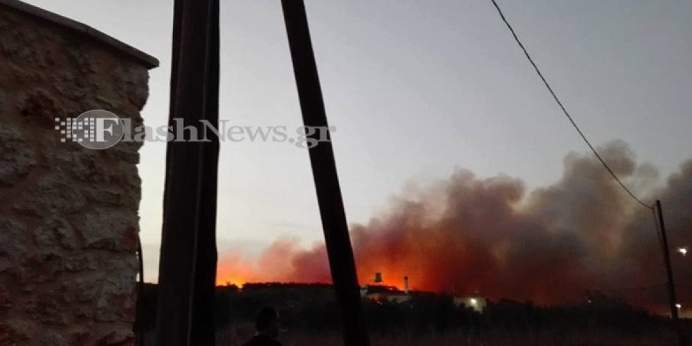 Μεγάλη πυρκαγιά στα Φαλάσαρνα Κισσάμου – Απειλούνται σπίτια