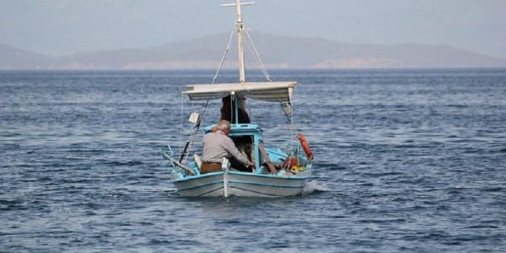 Κρήτη: Πάλεψε αρκετή ώρα με τα κύματα για να σώσει τη ζωή του