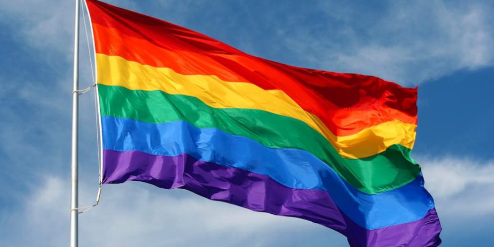 Κρήτη: Πώς μεγαλώνουν και ζουν οι γκέι στην περιφέρεια (video)