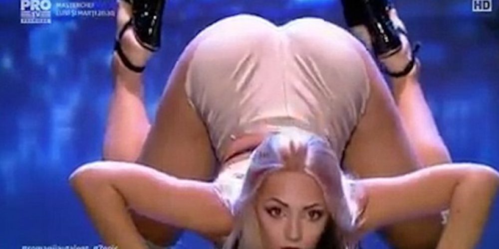 Βίντεο: Σέξι χορεύτρια αφήνει άφωνους κριτές και κοινό στο «Ρουμανία έχεις ταλέντο»
