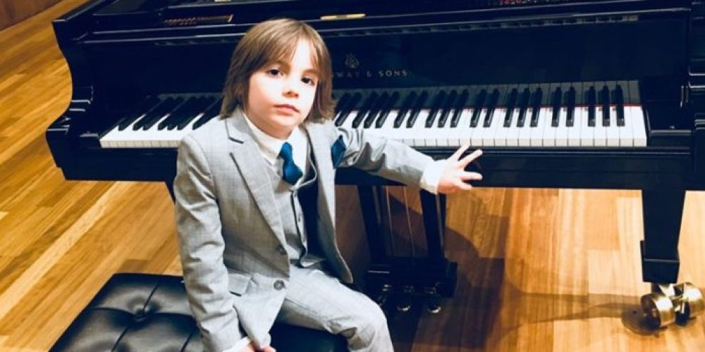 Ο 6χρονος πιανίστας από την Κρήτη στον τελικό του Ελλάδα έχεις Ταλέντο (Video)