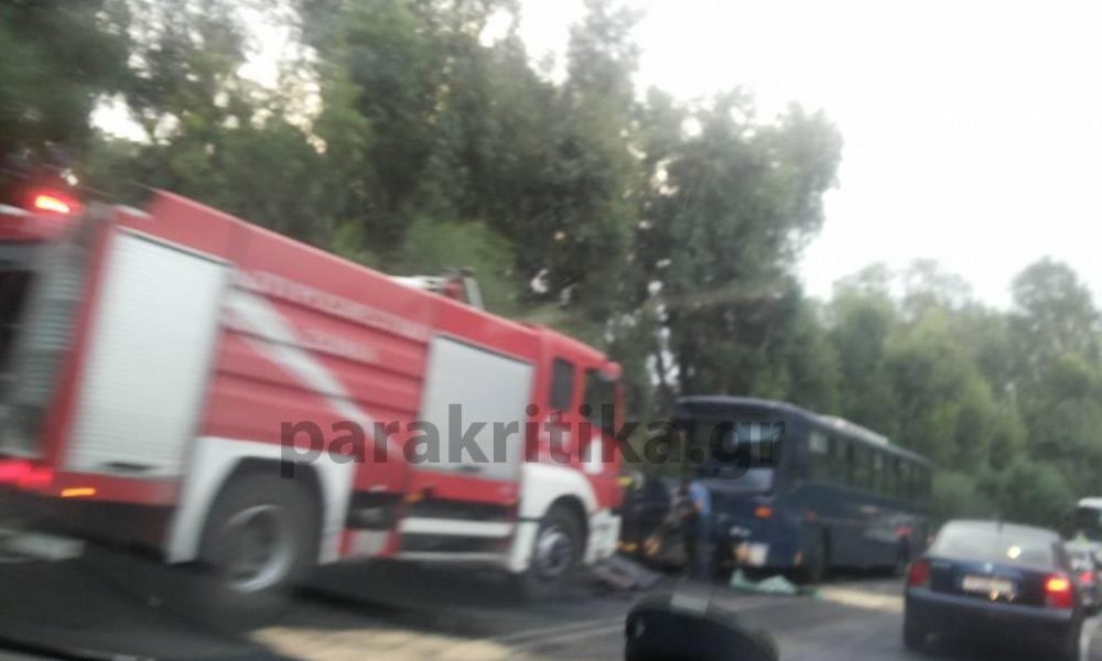 Σοβαρό τροχαίο στα Χανιά με 5 τραυματίες - Αυτοκίνητο συγκρούστηκε με 2 λεωφορείο! (φωτο)