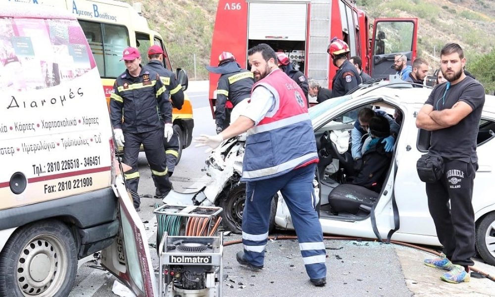Κρήτη: Νέο τροχαίο στην Εθνική Οδό με εγκλωβισμένους τραυματίες (Photos)
