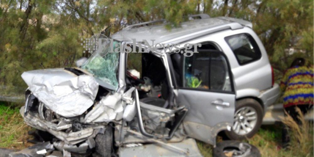 Καραμπόλα στον ΒΟΑΚ με τρία οχήματα – Εγκλωβίστηκαν 2 άτομα – 5 τραυματίες (φωτο)