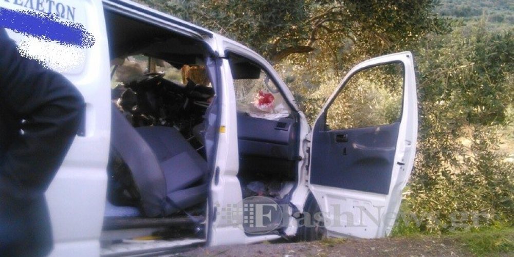 Κρήτη: Τροχαίο ατύχημα με αυτοκίνητο γραφείου κηδειών-Ένας τραυματίας (φωτο)
