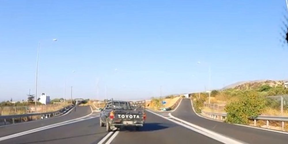 Απίστευτο βίντεο… Μια σκοτώστρα στην Εθνική οδό της Κρήτης